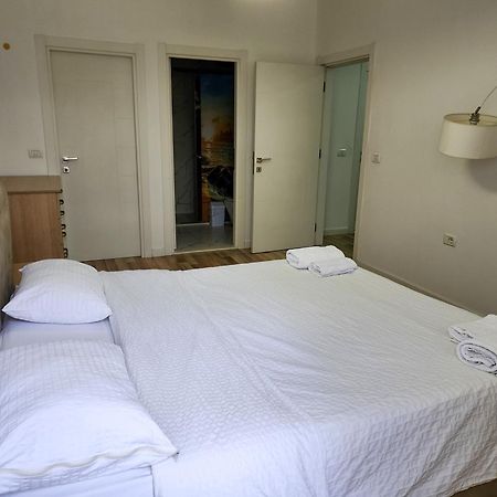 2E Apartment Myslym Shyri Тирана Экстерьер фото