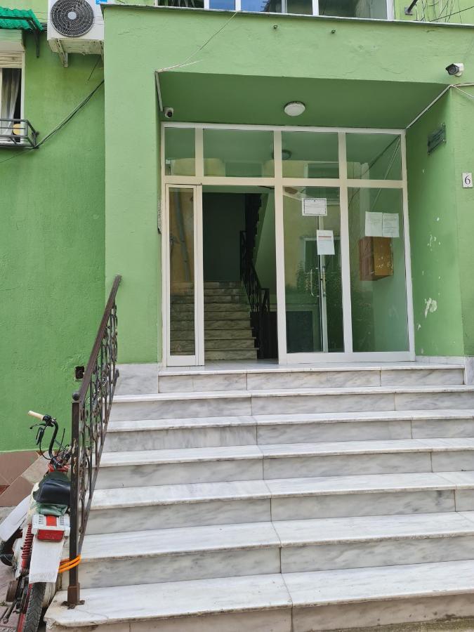 2E Apartment Myslym Shyri Тирана Экстерьер фото