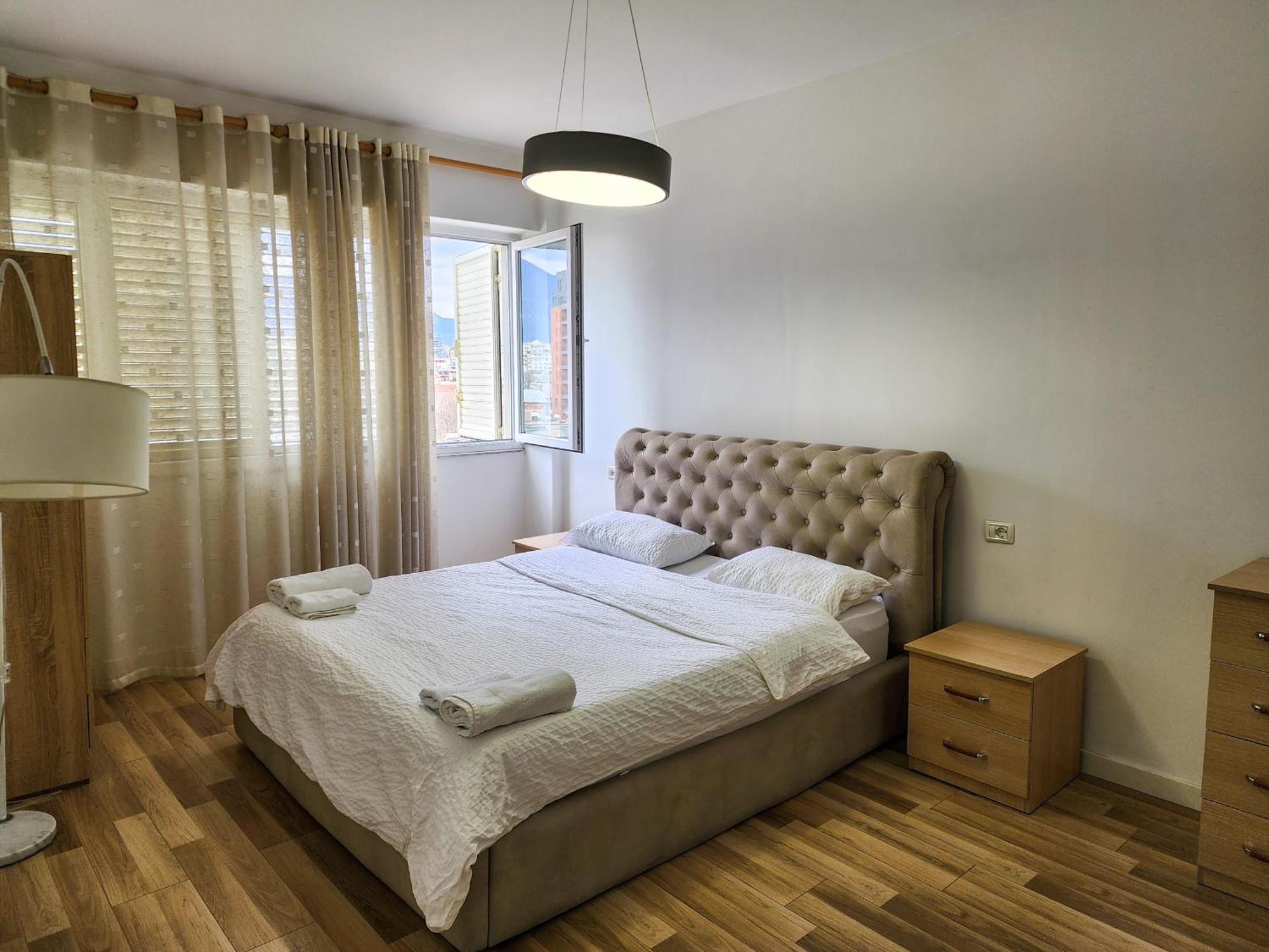 2E Apartment Myslym Shyri Тирана Экстерьер фото