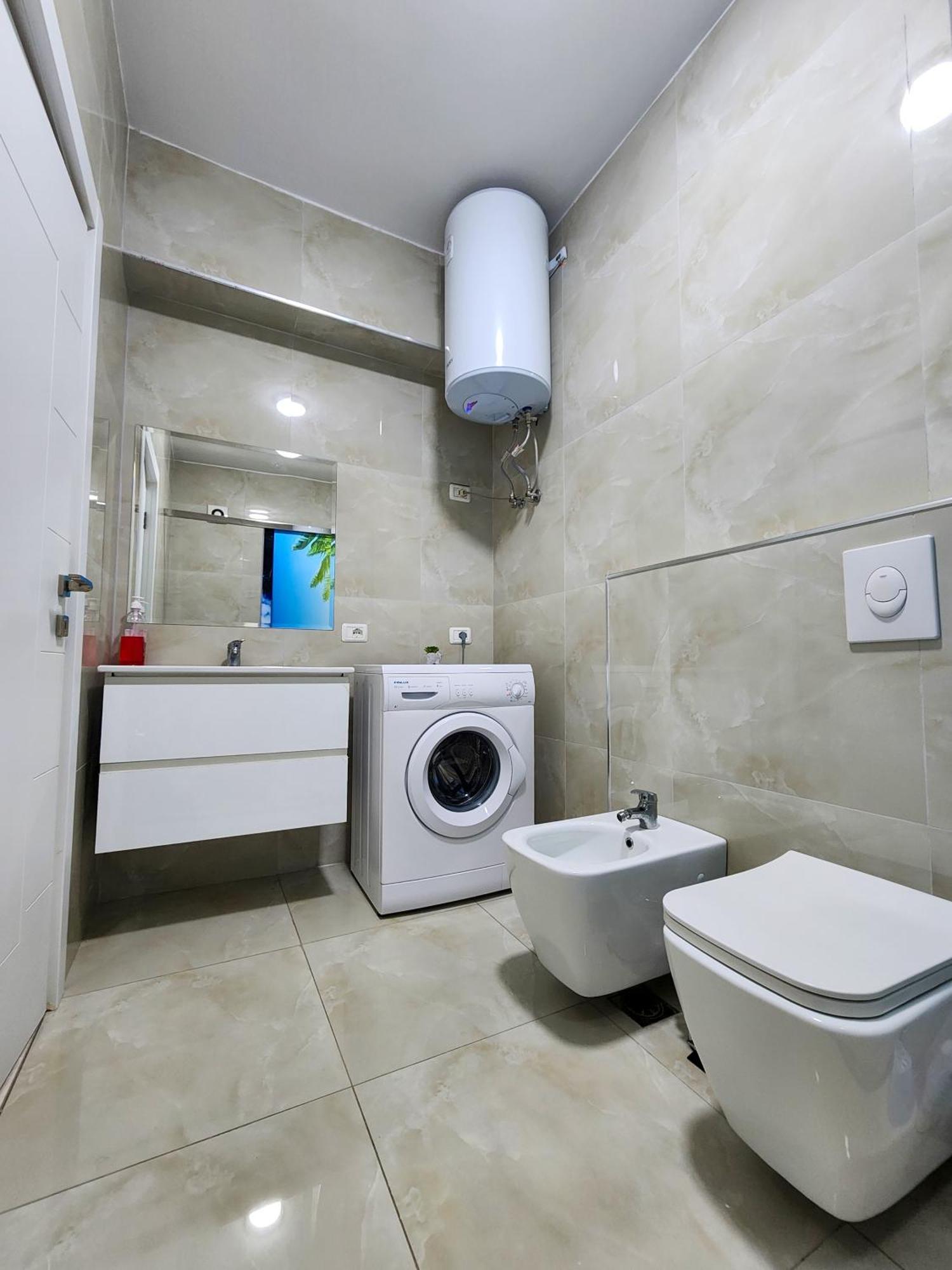 2E Apartment Myslym Shyri Тирана Экстерьер фото
