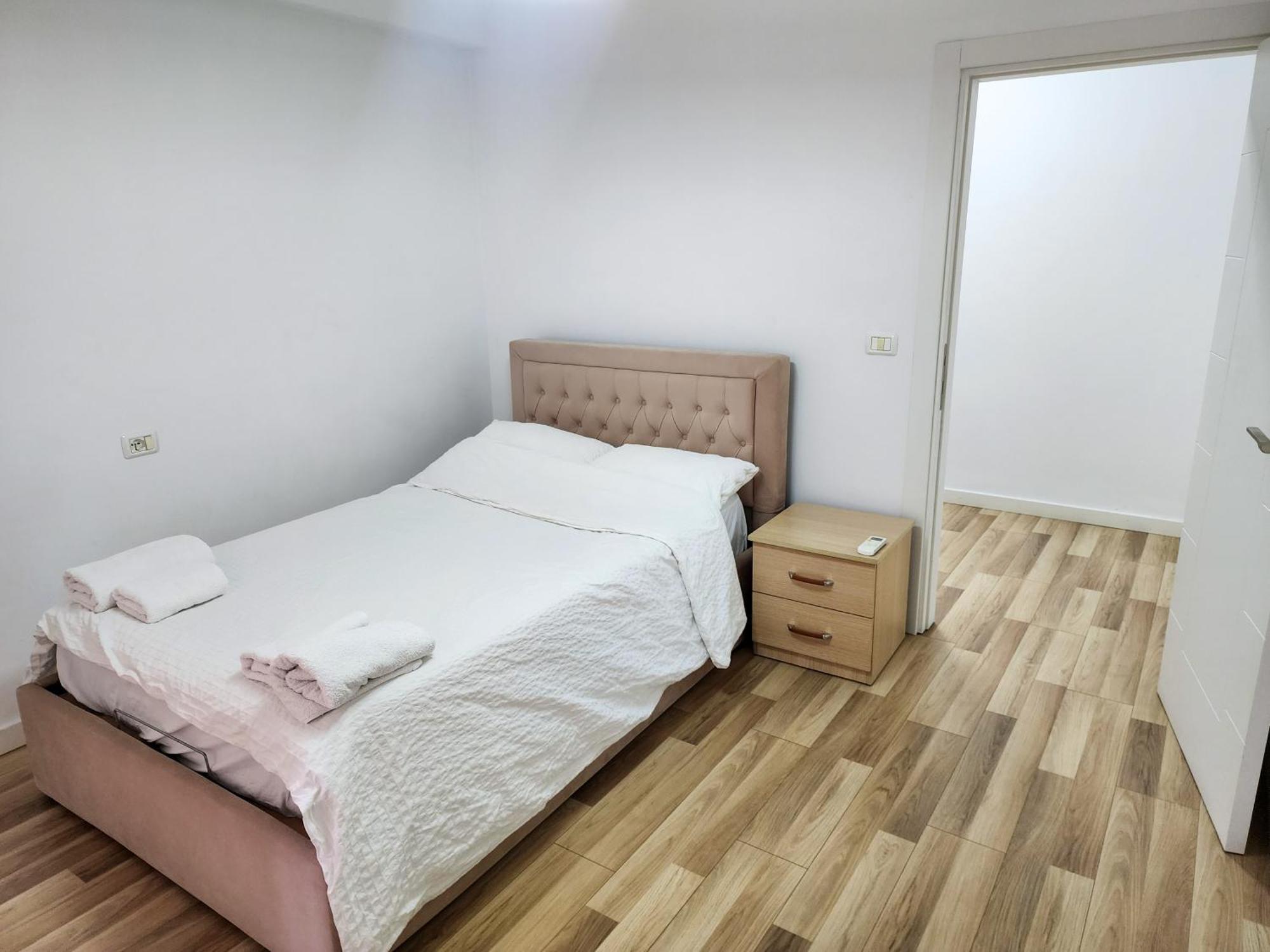 2E Apartment Myslym Shyri Тирана Экстерьер фото