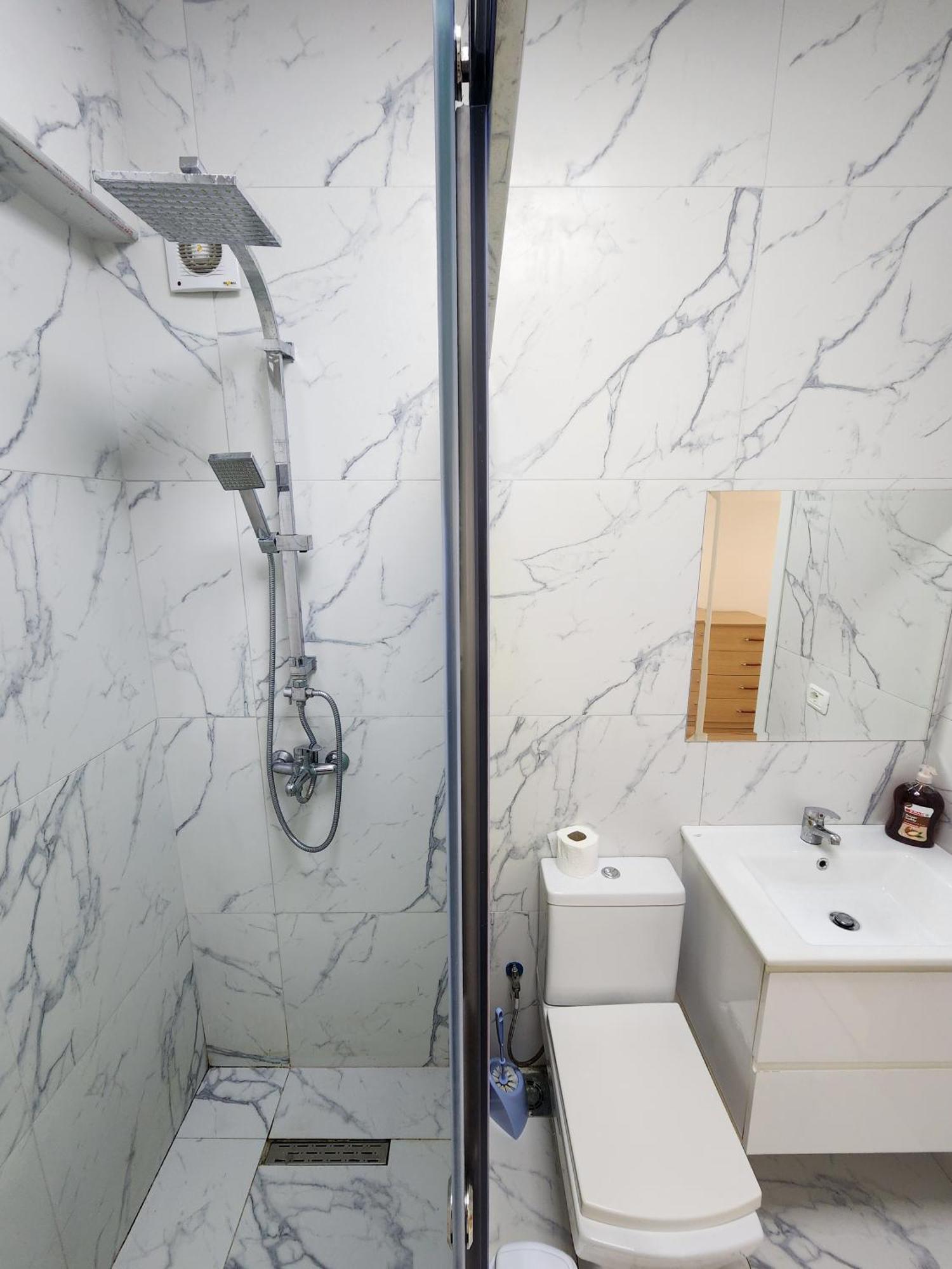 2E Apartment Myslym Shyri Тирана Экстерьер фото