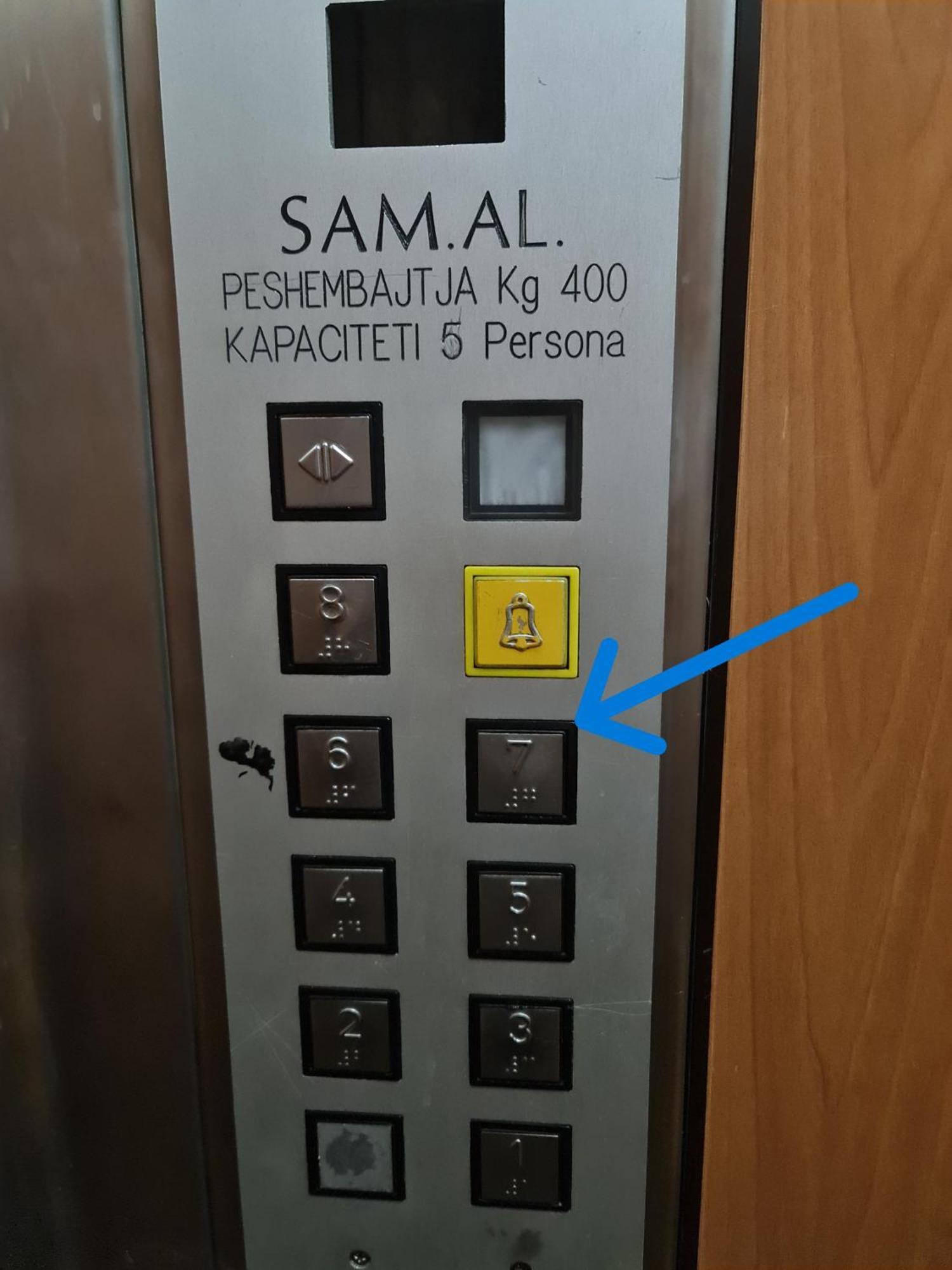 2E Apartment Myslym Shyri Тирана Экстерьер фото